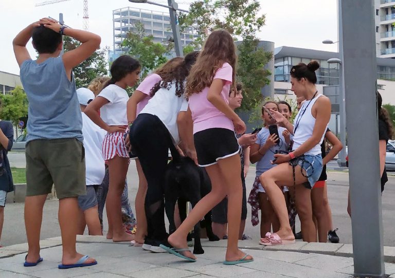 פפראצי: אירה דולפין הופכת לכוכבת ילדים ומגלה למי נתנה את הקול שלה!?