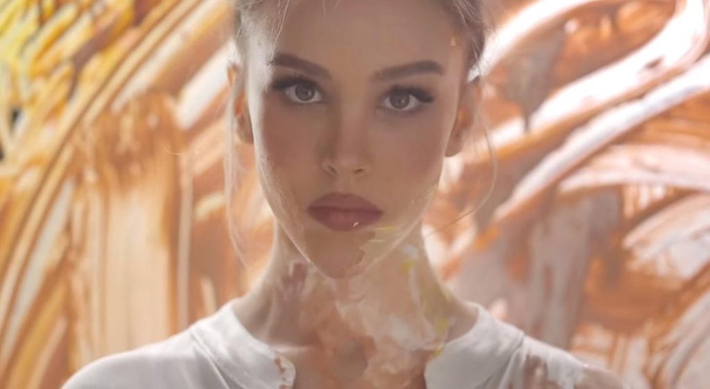 וואו: מריה דומרק לא פוחדת יותר וחוזרת ובגדול!