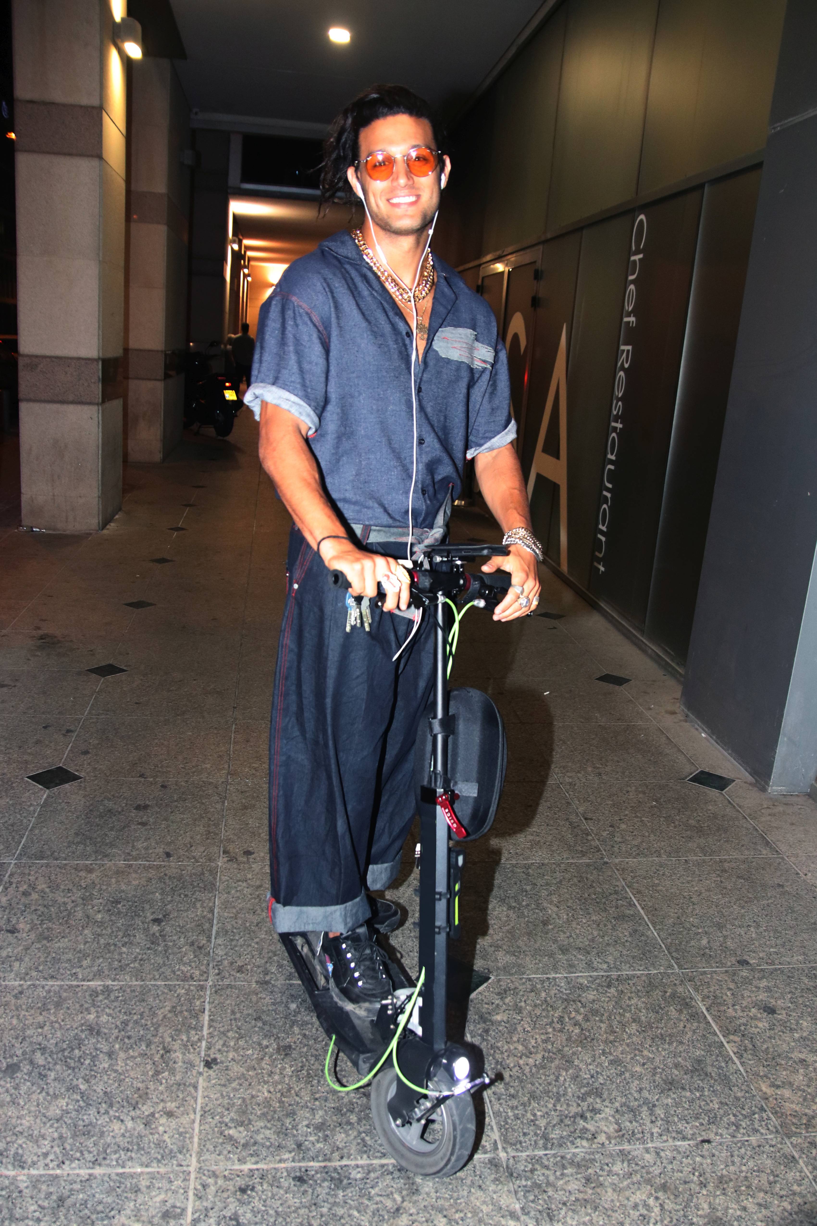 דיקלה דאיטי - חושפת את החבר?