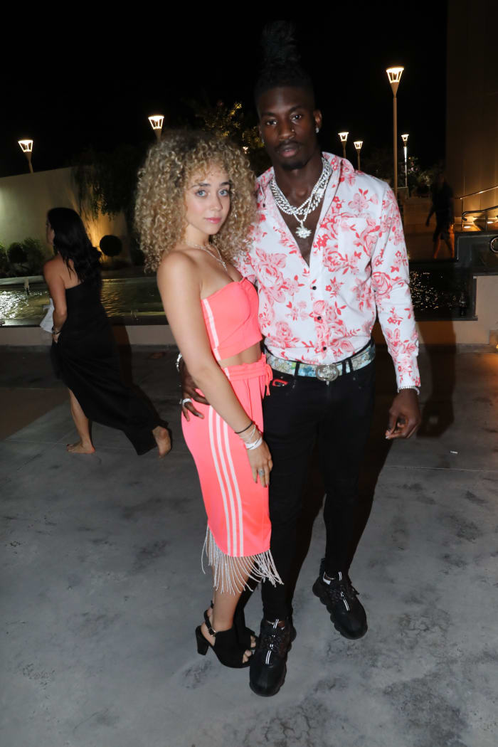 כל העולם ואשתו מרימים בחתונה של רון אלוף