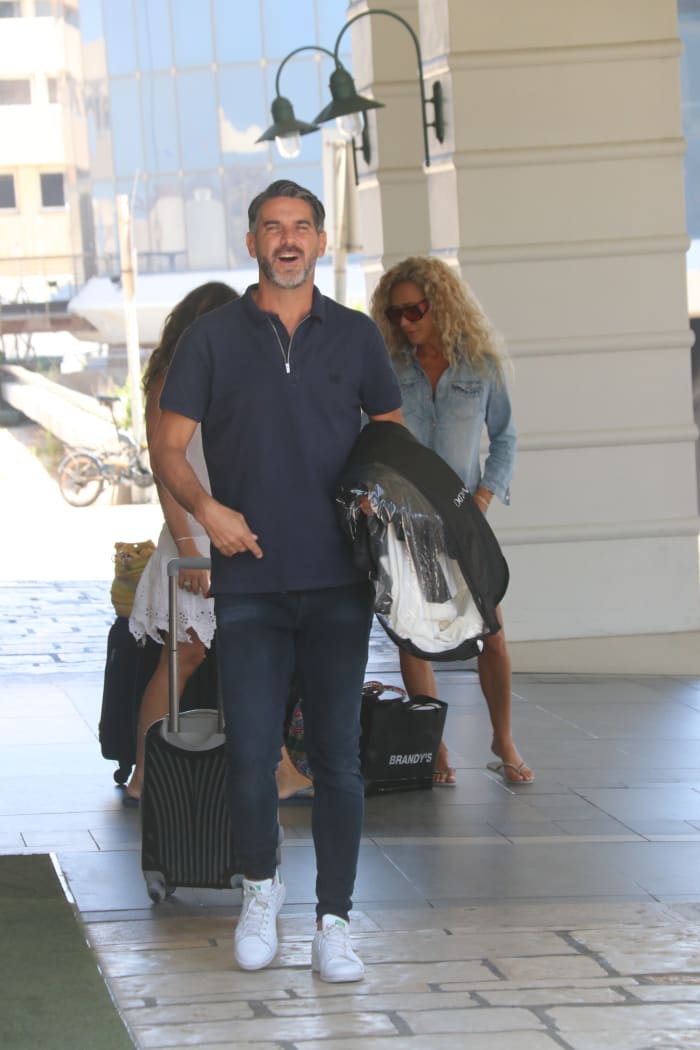 אלה לא אשליות, ג'ובאני רוסו מתרגל לחיים כמיליונר