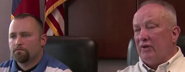 הרופאים רצו לנתק את הבן שלו ממכונת ההנשמה ופתאום קרה הבלתי ייאמן