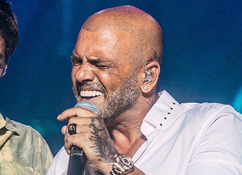 אחרי המבול: אייל גולן תוקף חזרה "יש אנשים שקלים על המקלדת"