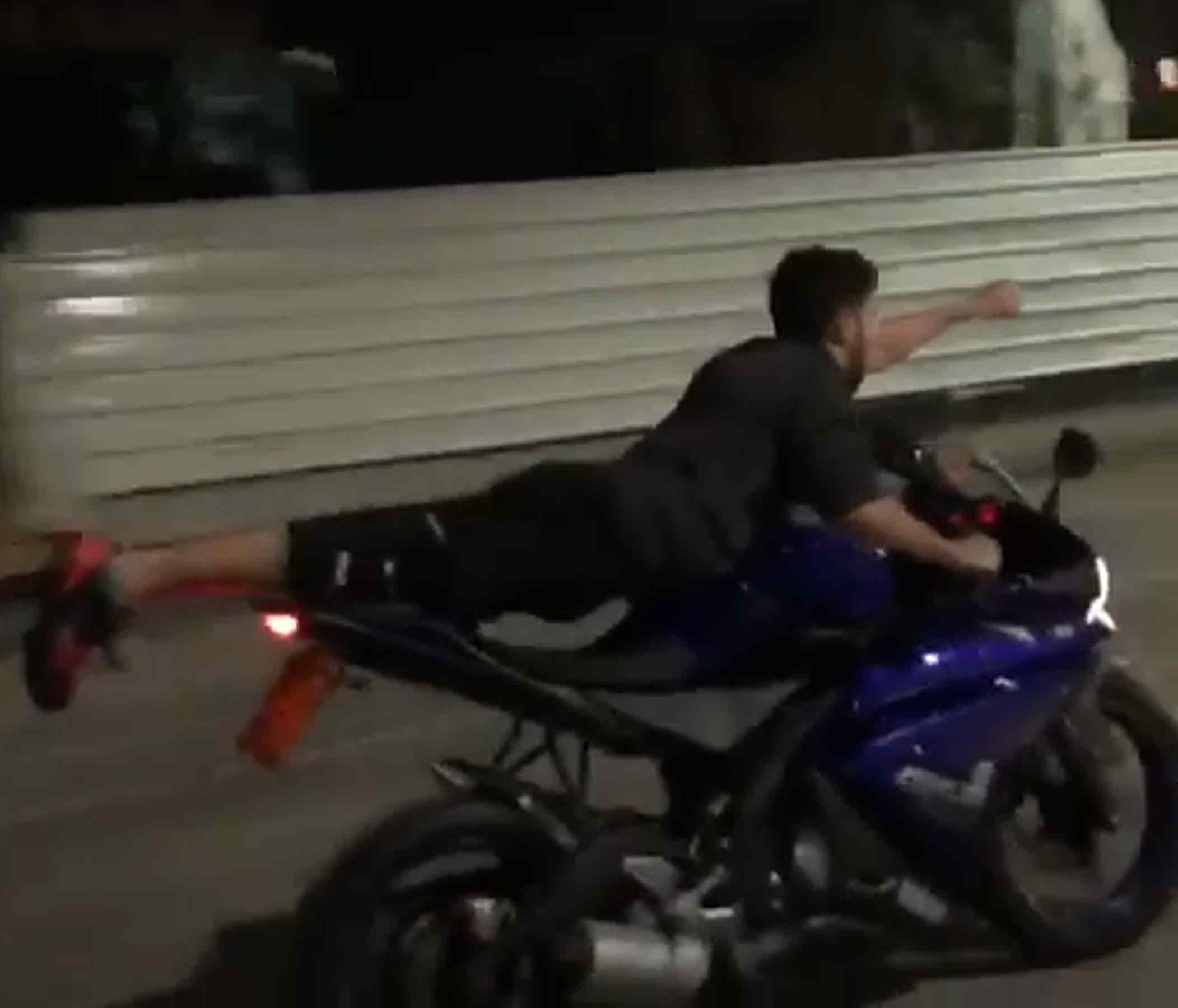 אדם אליוף אופנוע מסוכן שמועה