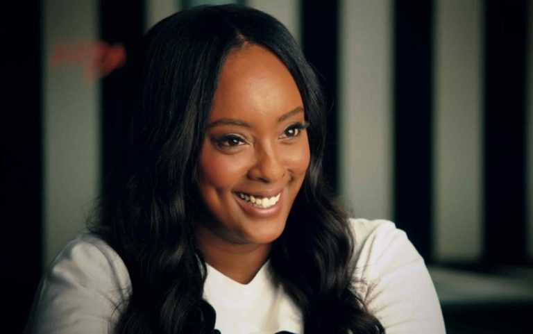 תקוה גדעון יכולה להמשיך לחייך, זה מה שמחכה לה מחוץ לבית!