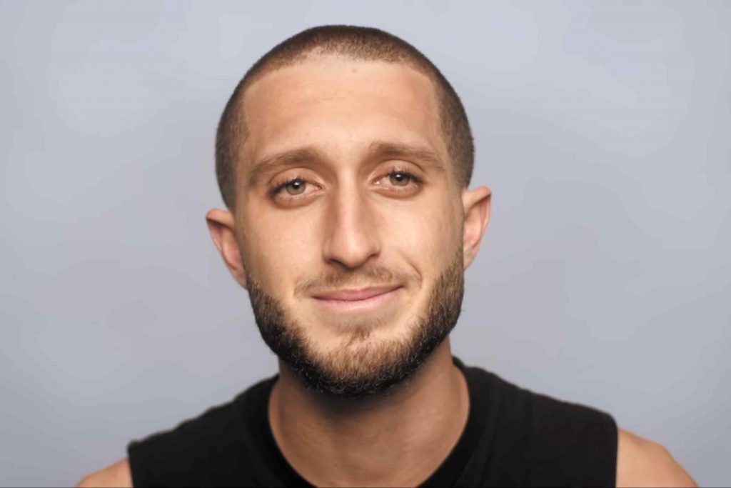 הרשת גועשת על כך שהשיר החדש של בן זיני מזכיר מאוד שיר אחר!