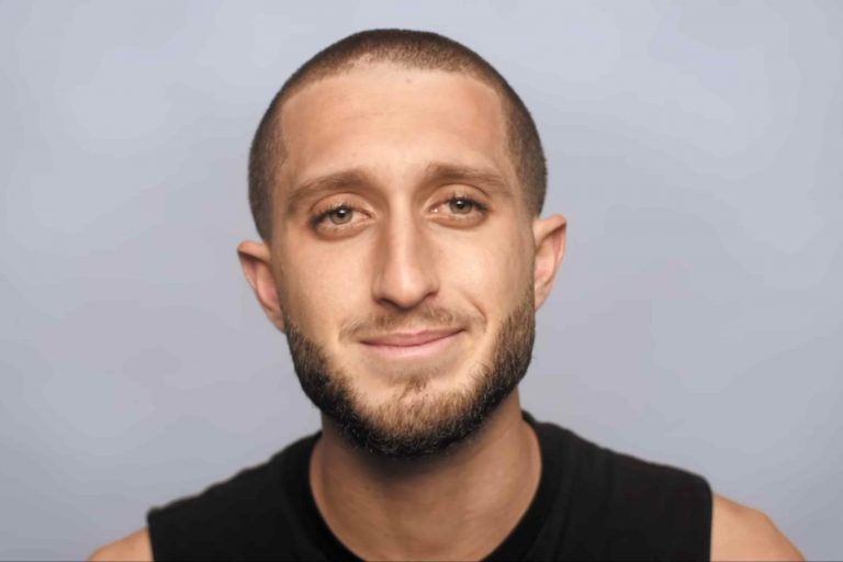 הרשת גועשת על כך שהשיר החדש של בן זיני מזכיר מאוד שיר אחר!