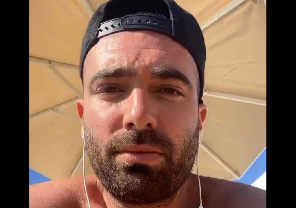 עומר אדם מבקש סליחה וגם יוצא במתקפה על התקשורת!?