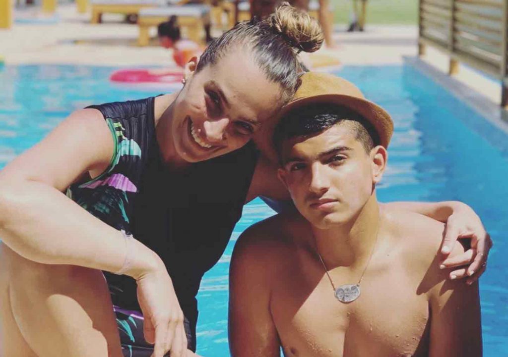 בנה של אילנית לוי משיב לאמו שעשתה לו פאדיחות:"אישה רעה"!