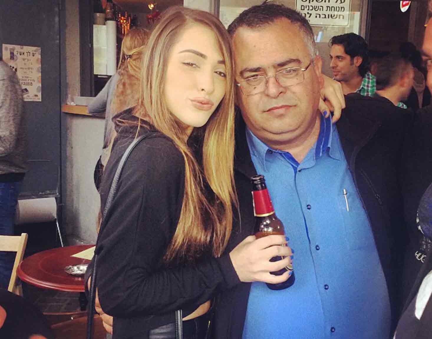 אבא דוד ביטן והבת ענבר בתמונה משנת 2015