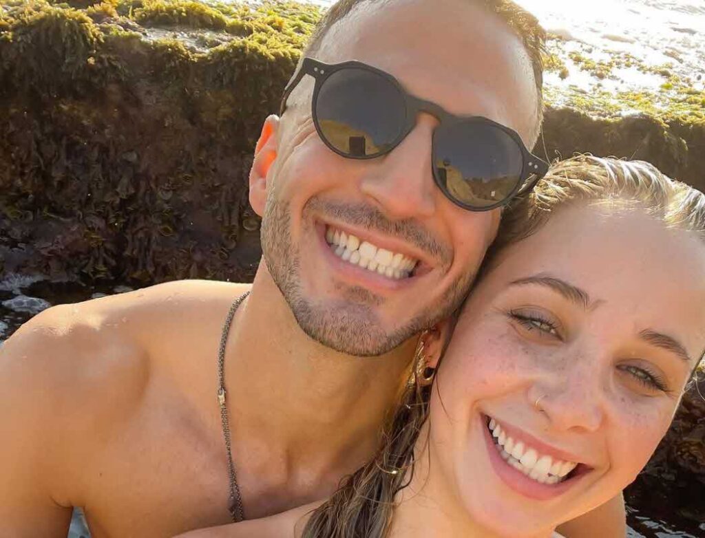 ללא בגדים: החברה של מייקל לואיס חושפת סוד נועז במיוחד!