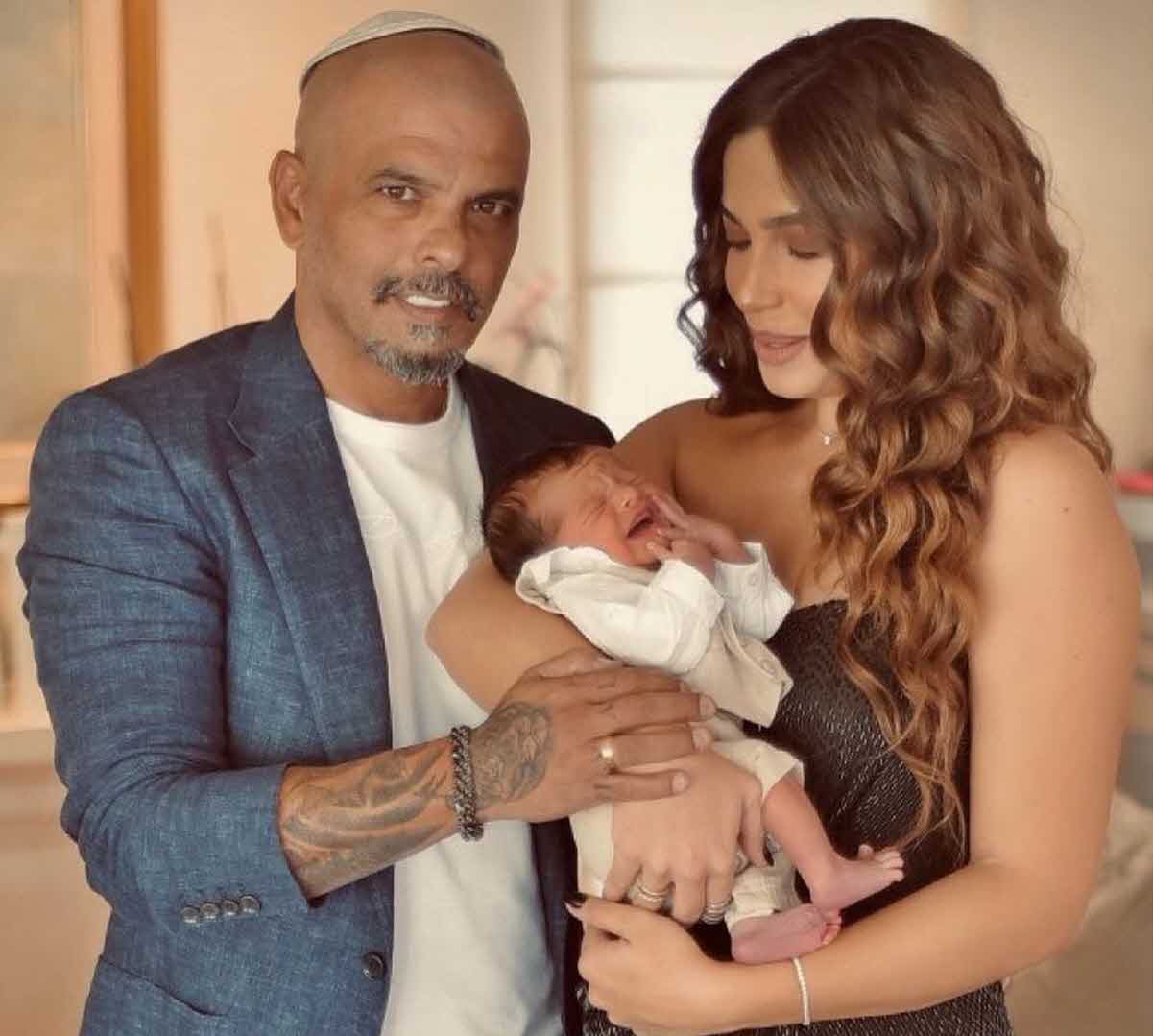 מחאה בעקבות ביטול המופע של אייל גולן בטבריה:"תמשיכו להרוס פרנסה, פשוט תתביישו"