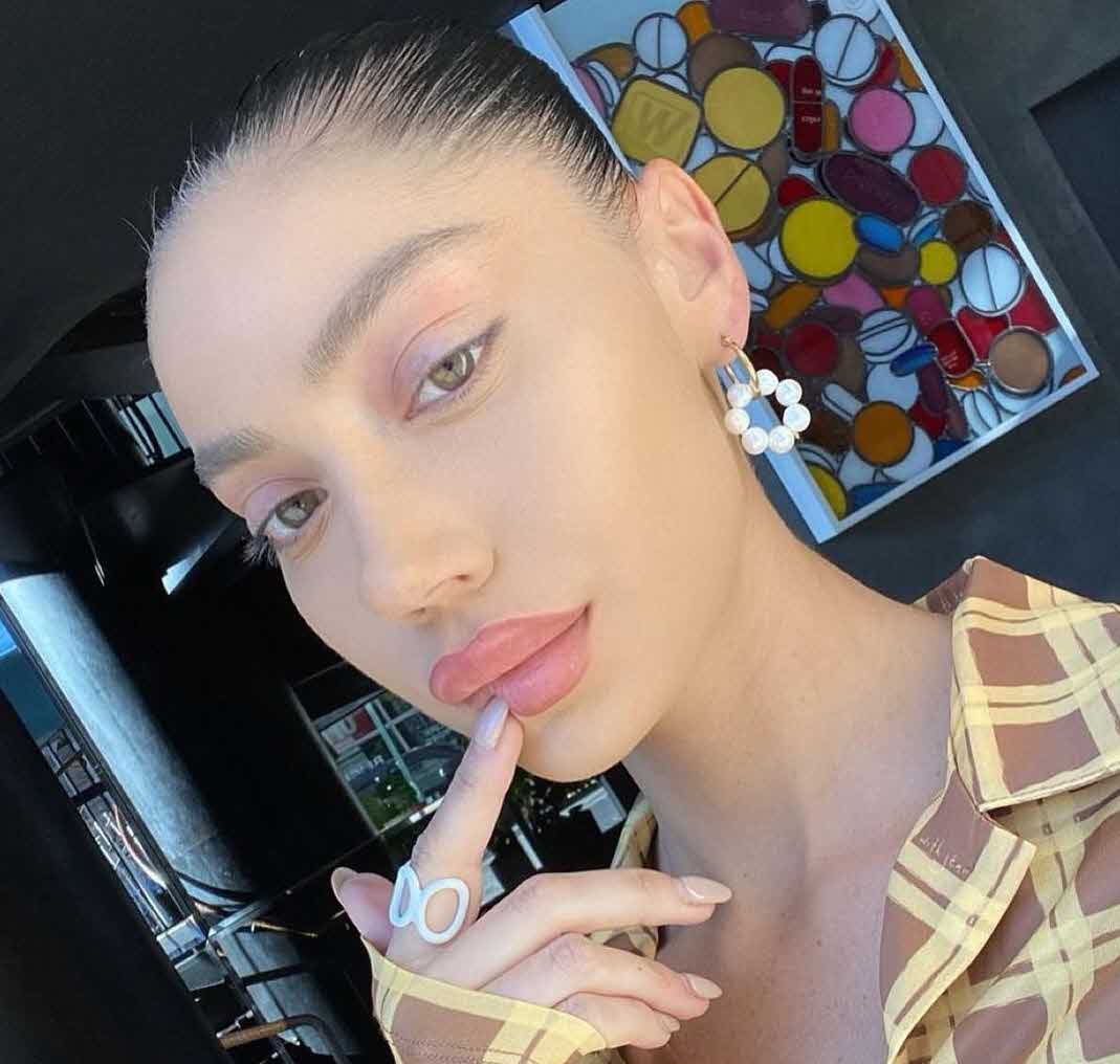 הסיפור הטרגי ששיתפה ירדן אדרי:"לא יכלה להתמודד עם זה וקפצה למותה, מדינה של רוצחים"