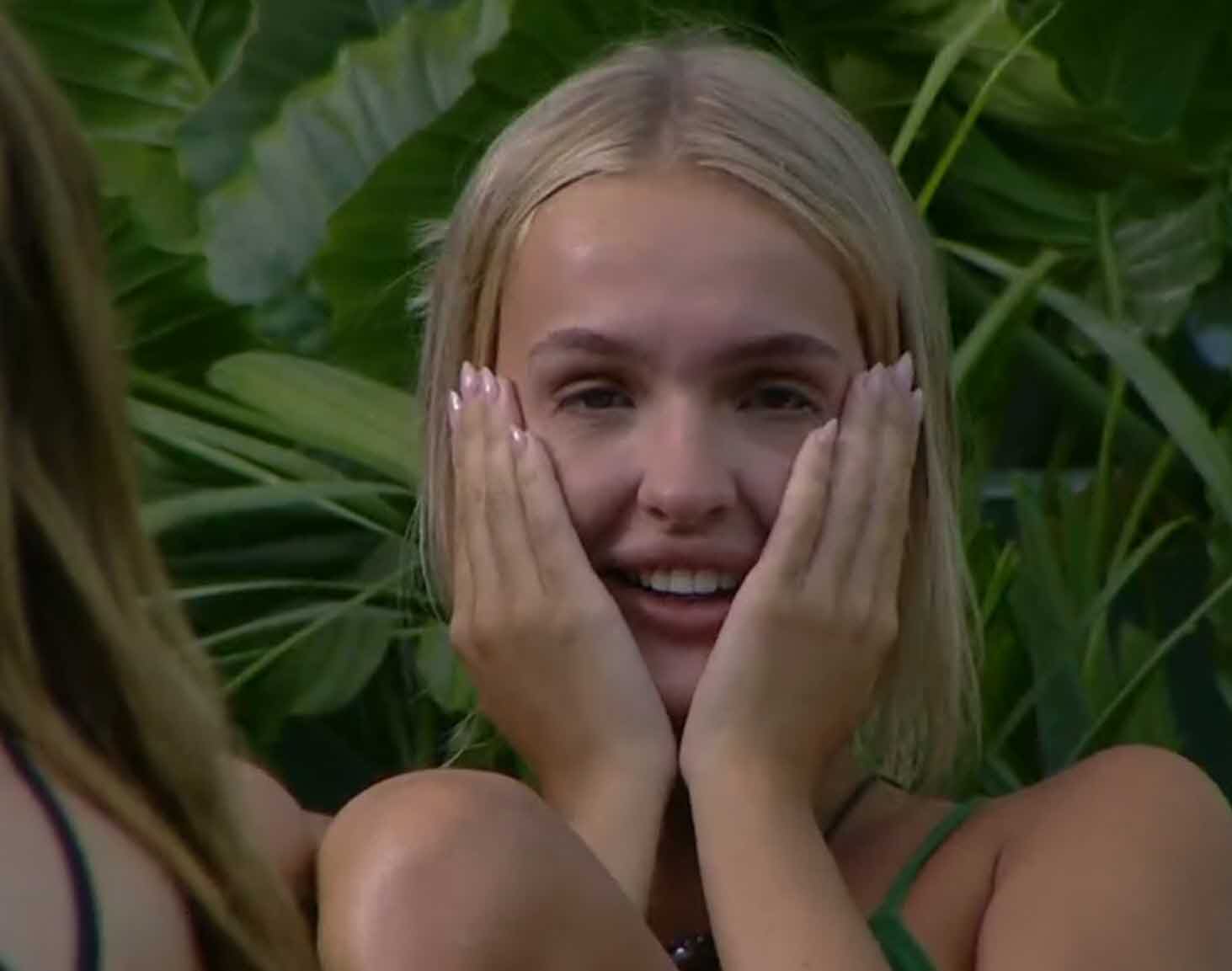 דיירת האח הגדול חושפת בשידור חי את בן הזוג:"הסק*ס טוב, כיף לי איתו"