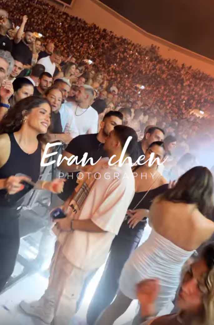 בתם של אייל גולן ודניאל גרינברג עלתה לבמה בהופעה ולא תאמינו מה קרה!