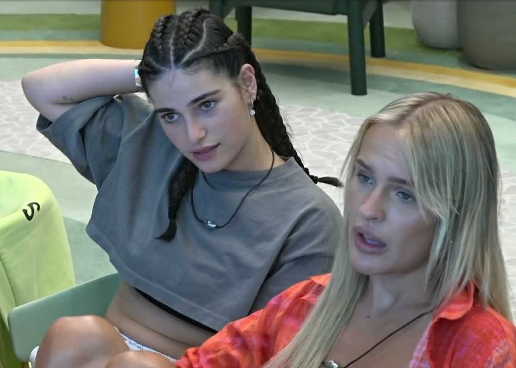 אברהם מתפוצץ על החבורה של לין:"אל תדליקו אותי, אני אכנס לכם בכוח!"