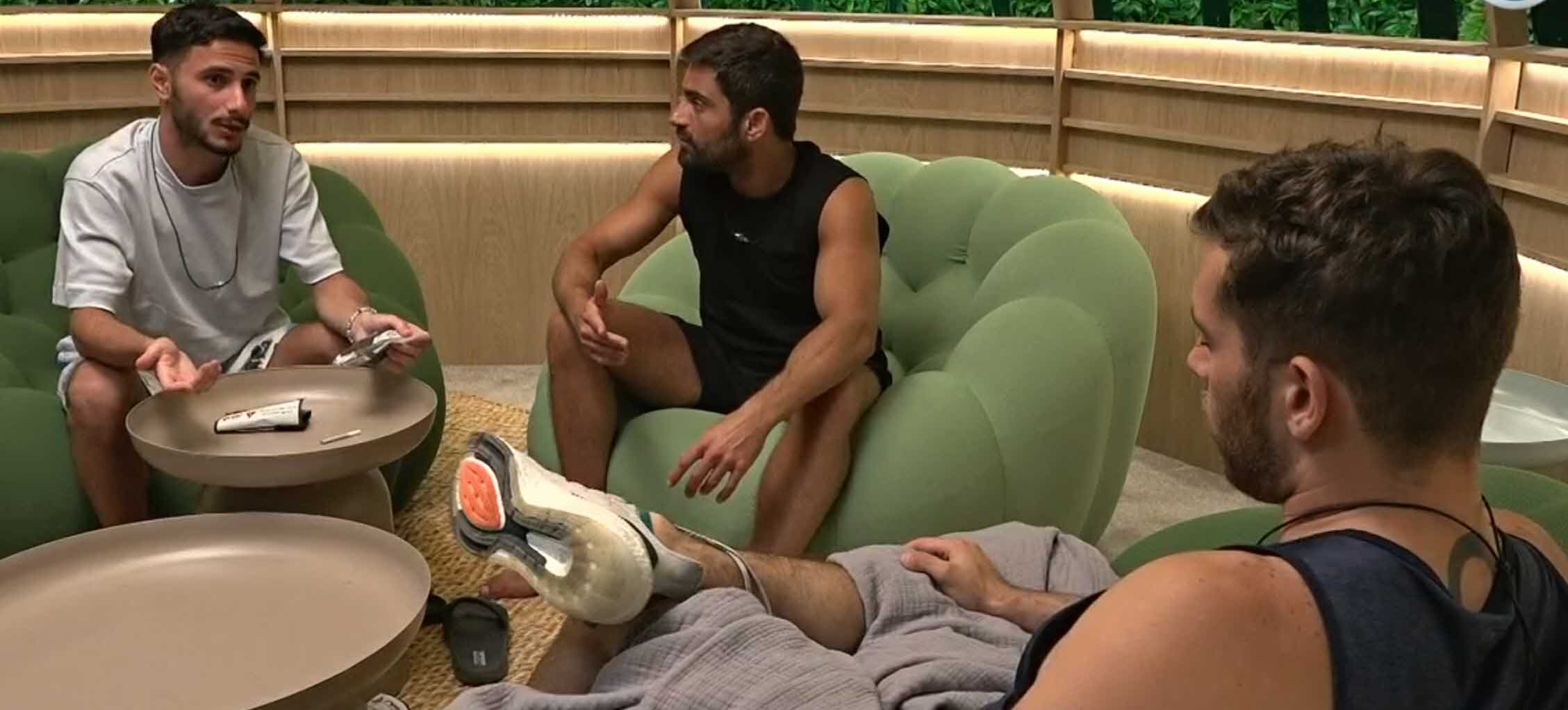 ניקול בעימות עם עידן:"נשמע כאילו אתה מחבק את גיא ואומר לו תרביץ לי"