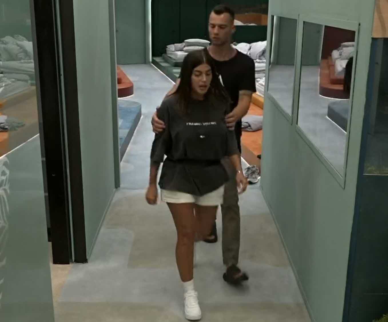 הפיצוץ שאיבד שליטה: שניר נגד סתיו "את בושה, זה מה שאת מראה לילדים שלך?"