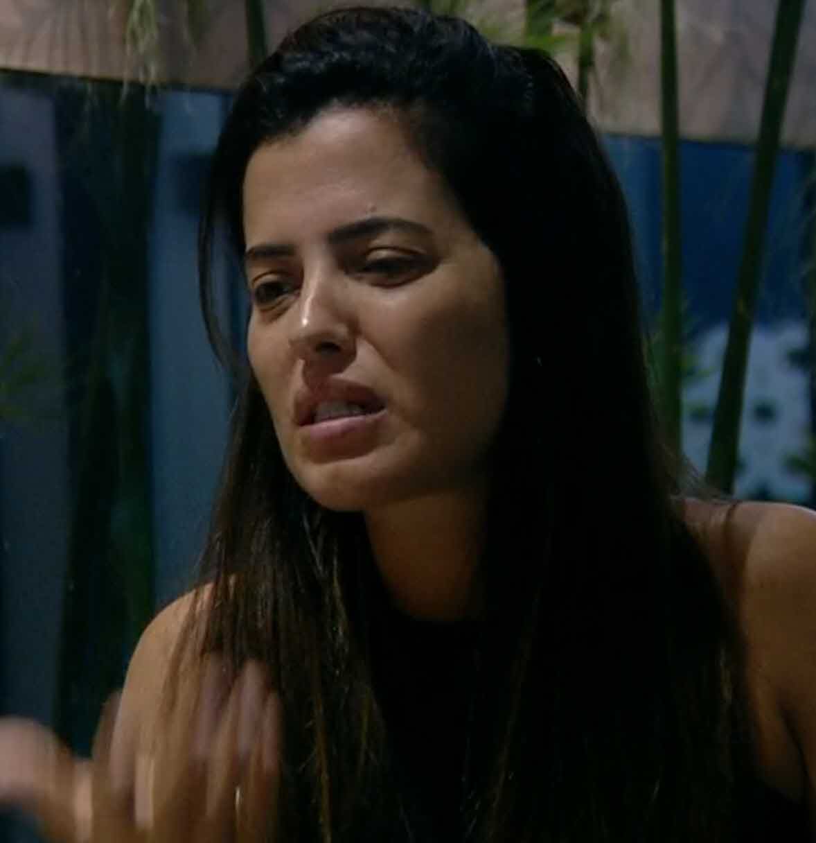 סתיו מתפוצצת על גל:"את ריקה מבפנים, את שטן אין לך לב"