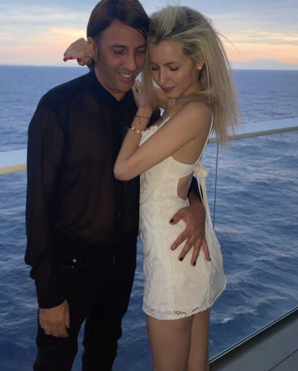 אחרי הקאמבק: אליקו ובת זוגו הצעירה מעלים הילוך בדרך לחופה?