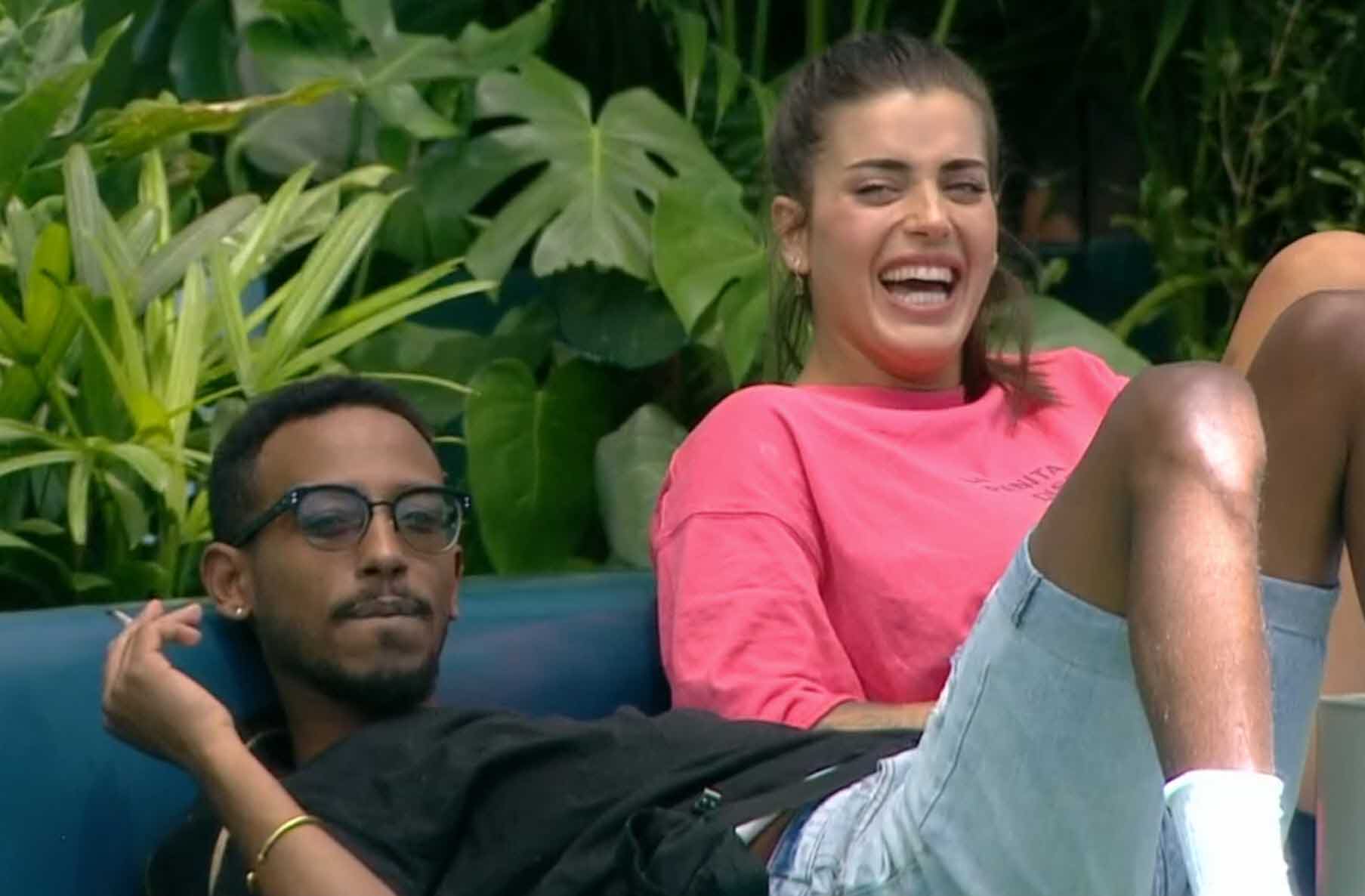 ביצים שלה: ספיר מתפוצצת על סתיו "שהקנאה לא תשב לך בגרון ותחנקי"