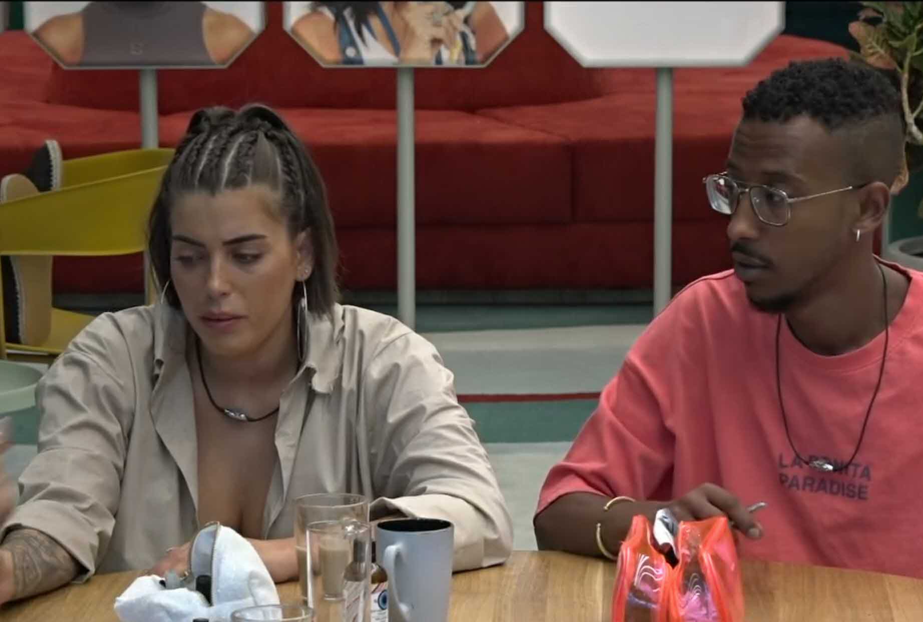 מלחמות החרם: סתיו קצין פורצת בבכי "מתעלמים ממני פה, אברהם וספיר עברייני מטבח"