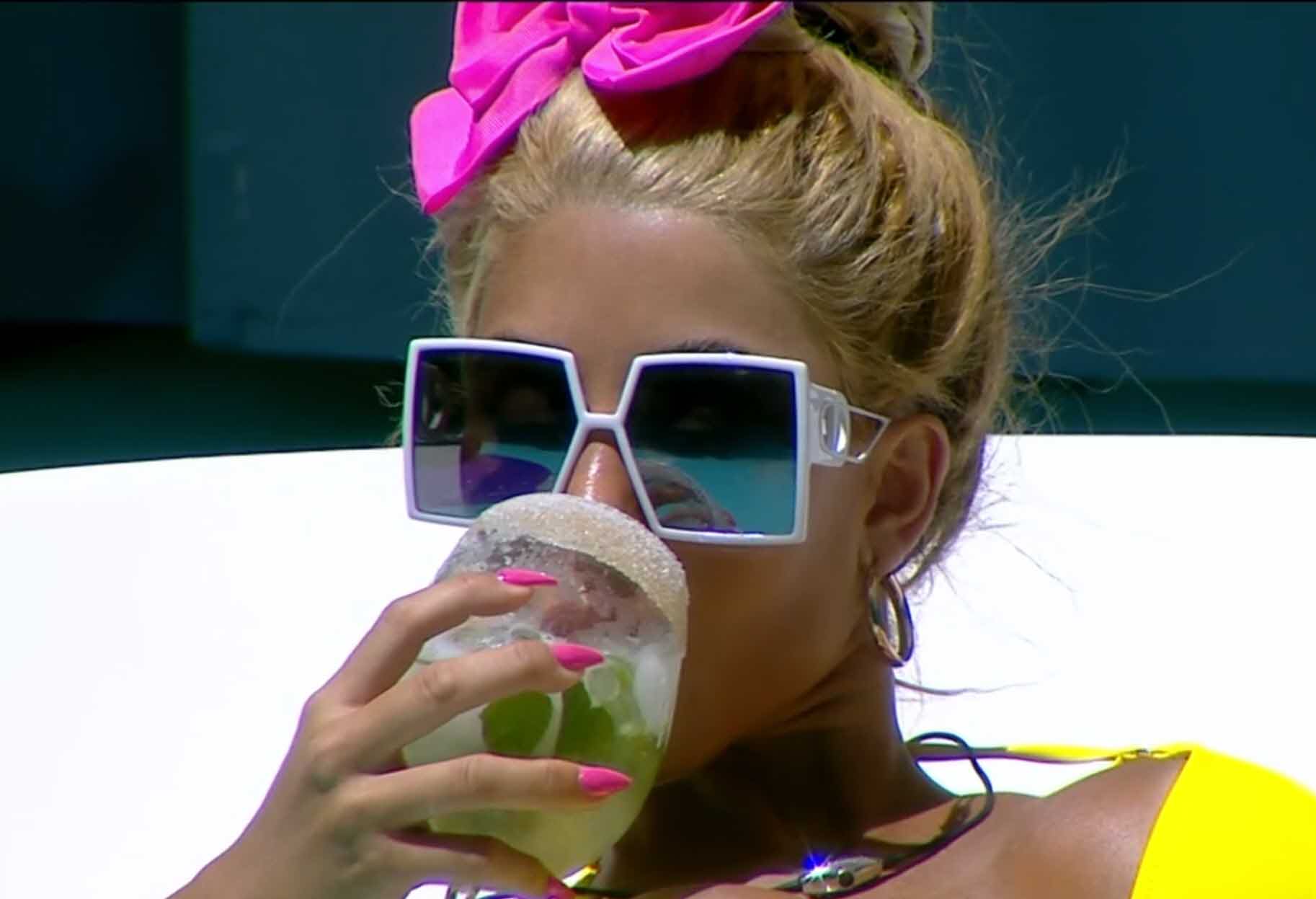 ספיר מתפוצצת על סתיו:"הבלוף שלך נחשף, תסתובבי לא ראו ת'תחת שלך היום"