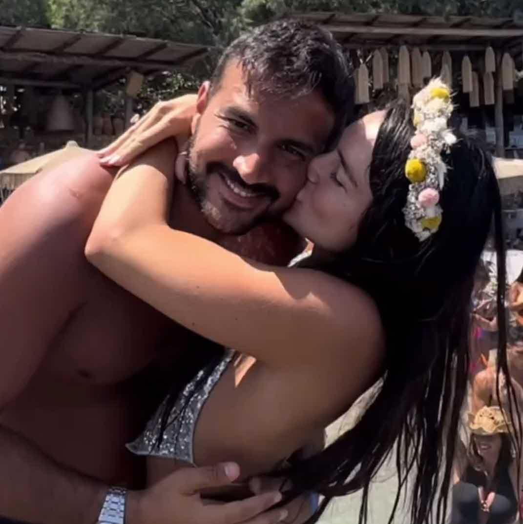 אדל בספלוב תחת מתקפה: "את צריכה להתבייש שזה בעלך"