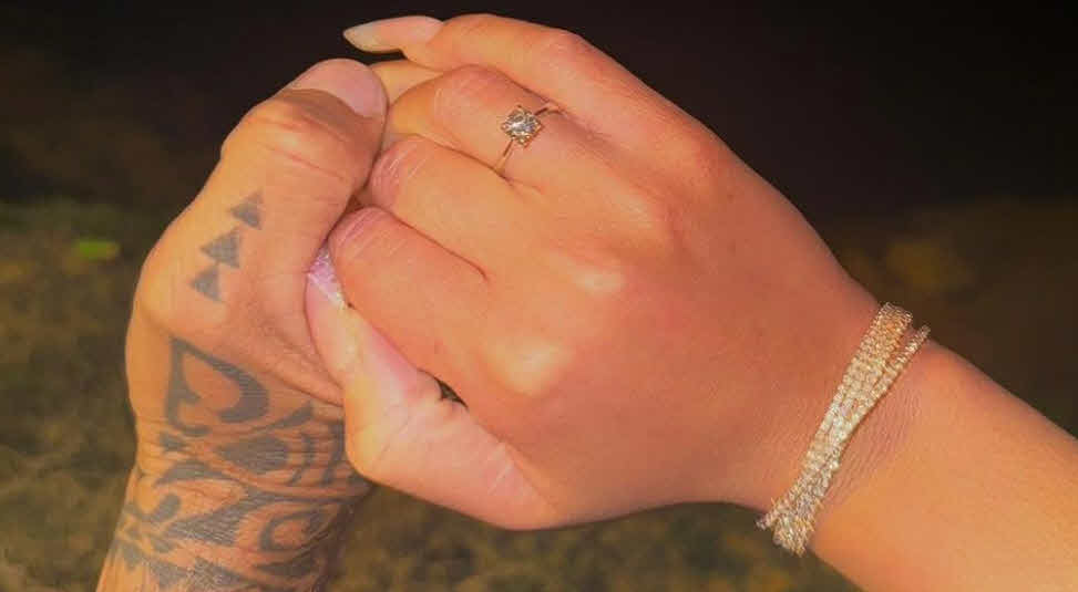 יוצא הריאלטי האהוב מכריז בדרך אל החופה: "מהיום אשתי"