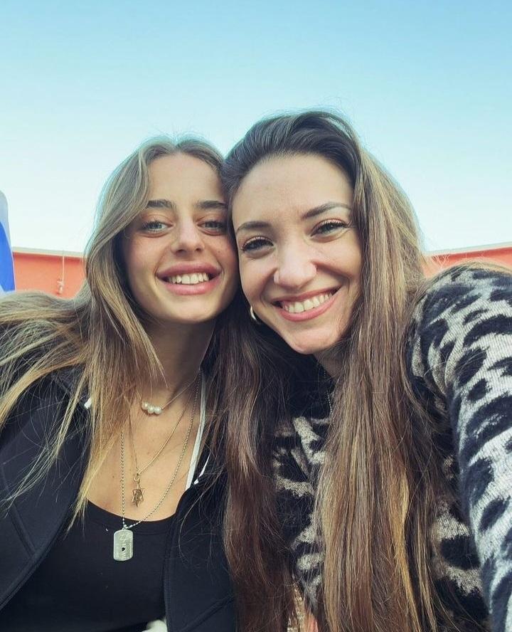 ההפתעה המרגשת שהכינה מייה שם למי שליוותה אותה מאז החזרה מהשבי