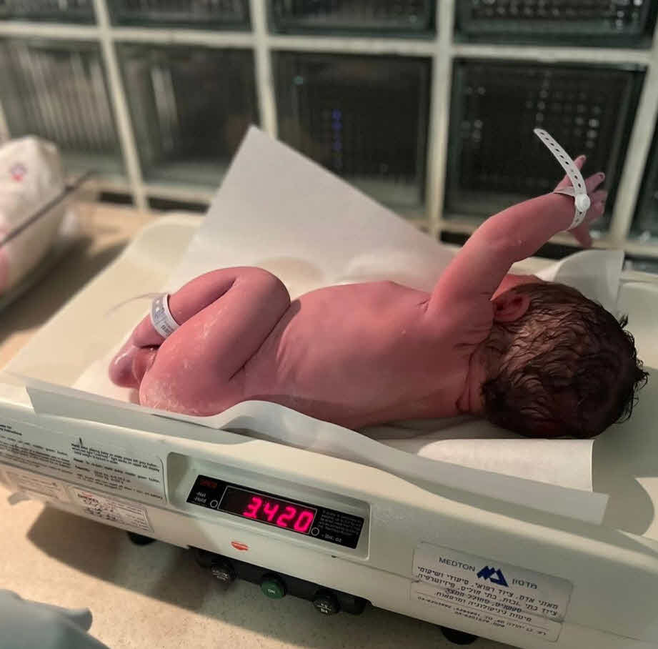 בשעה טובה: לכוכב האח הגדול נולד בן בכור