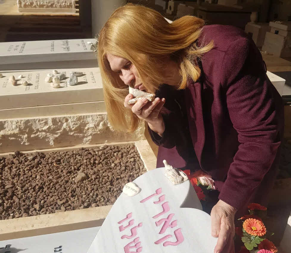 8 חודשים מאז פטירת בתה: יהודית באומן בצעד דרמטי ואמיץ