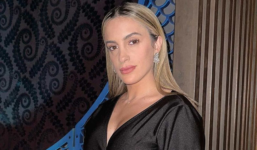 מחליפה מקצוע? זוכת האח הגדול נתפסה בשעת מעשה