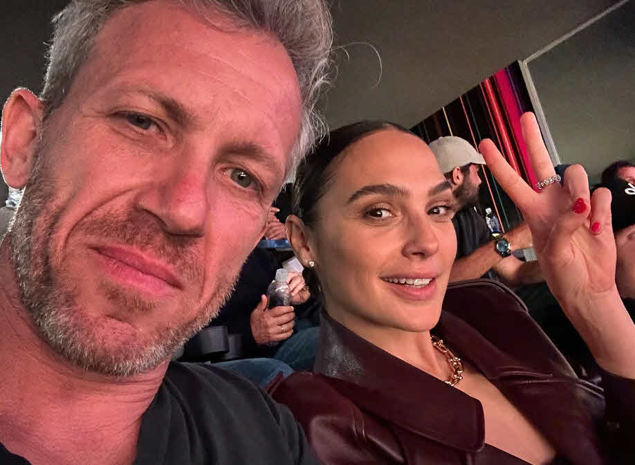 הכוכבת הישראלית הבינלאומית ששמרה על ההריון שלה בחשאיות ילדה אמש את בתה