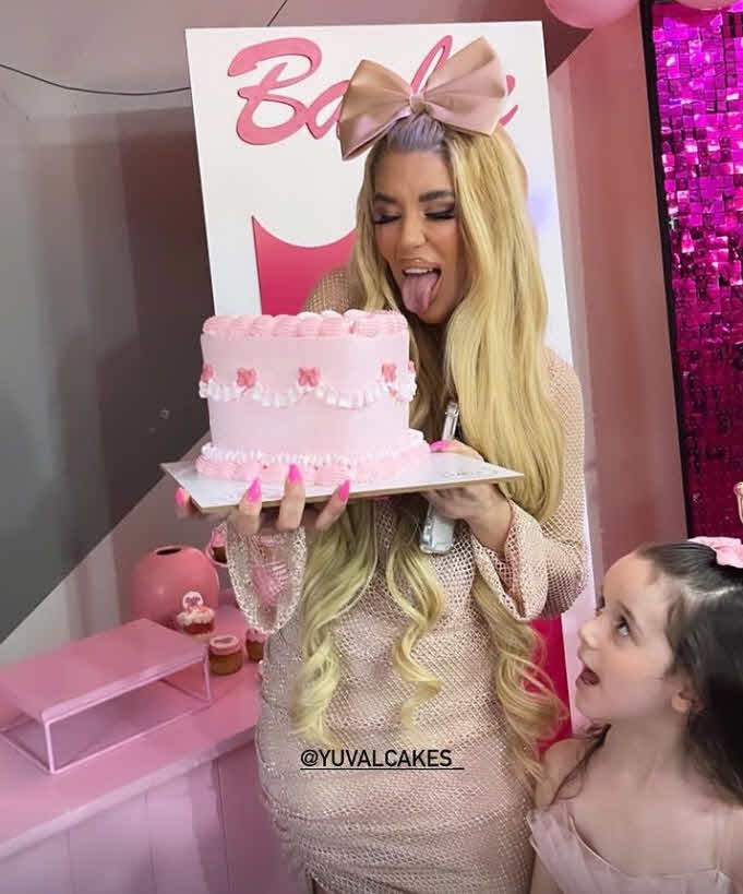 סתיו קצין חגגה בהפקת ענק: לא תאמינו מי הבריזו לה