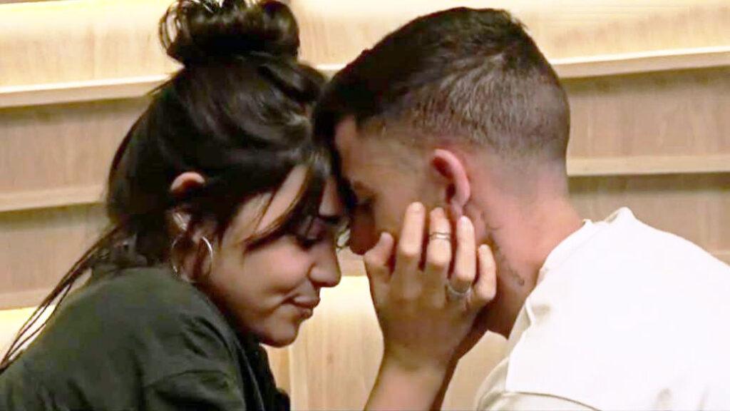 כוכבי "האח הגדול" שי עופרי ושניר בורגיל חוזרים למסך הטלוויזיה