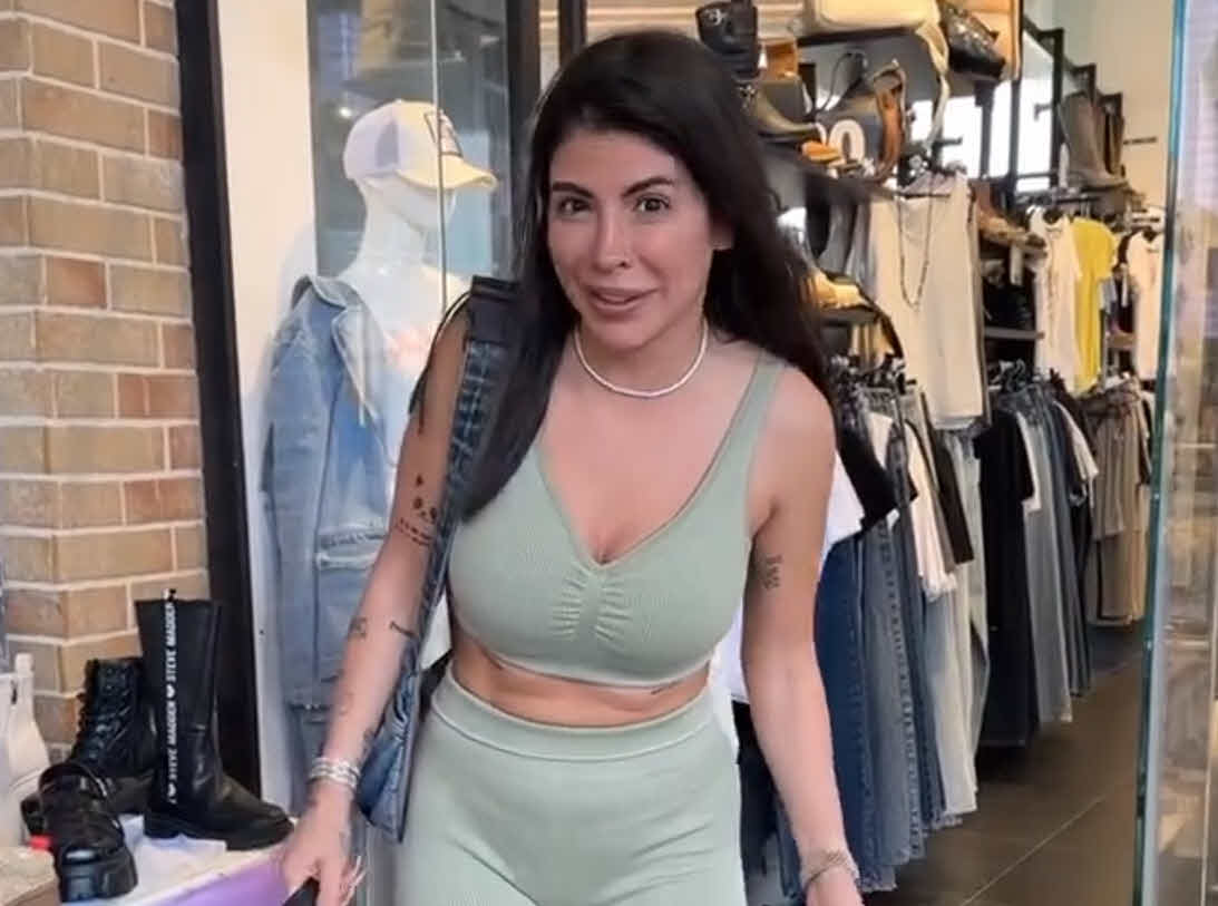 אחרי ששינתה את שמה וביטלה את החתונה: הכלה המפורסמת עוזבת את הארץ