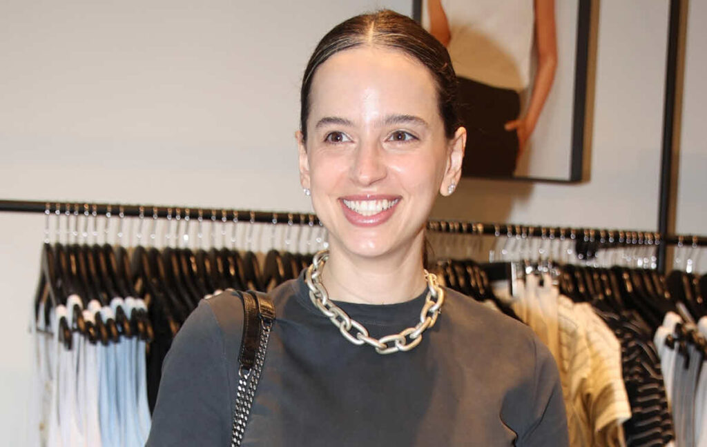 קורין גדעון חושפת את ההריון באירוע ראשון לצד הריוניות מפורסמות נוספות