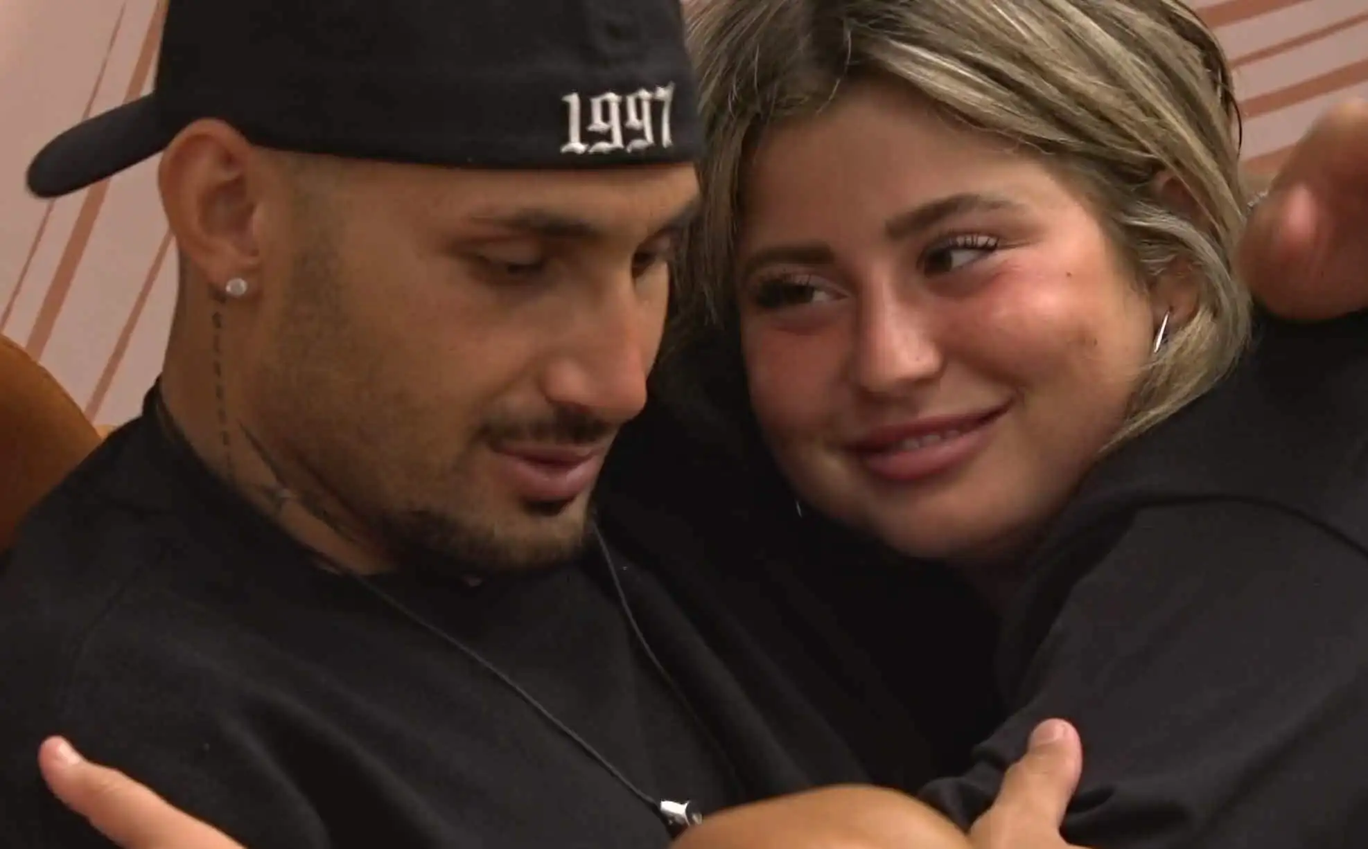 אור בן דוד לא מרחם: "החברות של שלקה ואיסקוב לא תחזיק בחוץ"