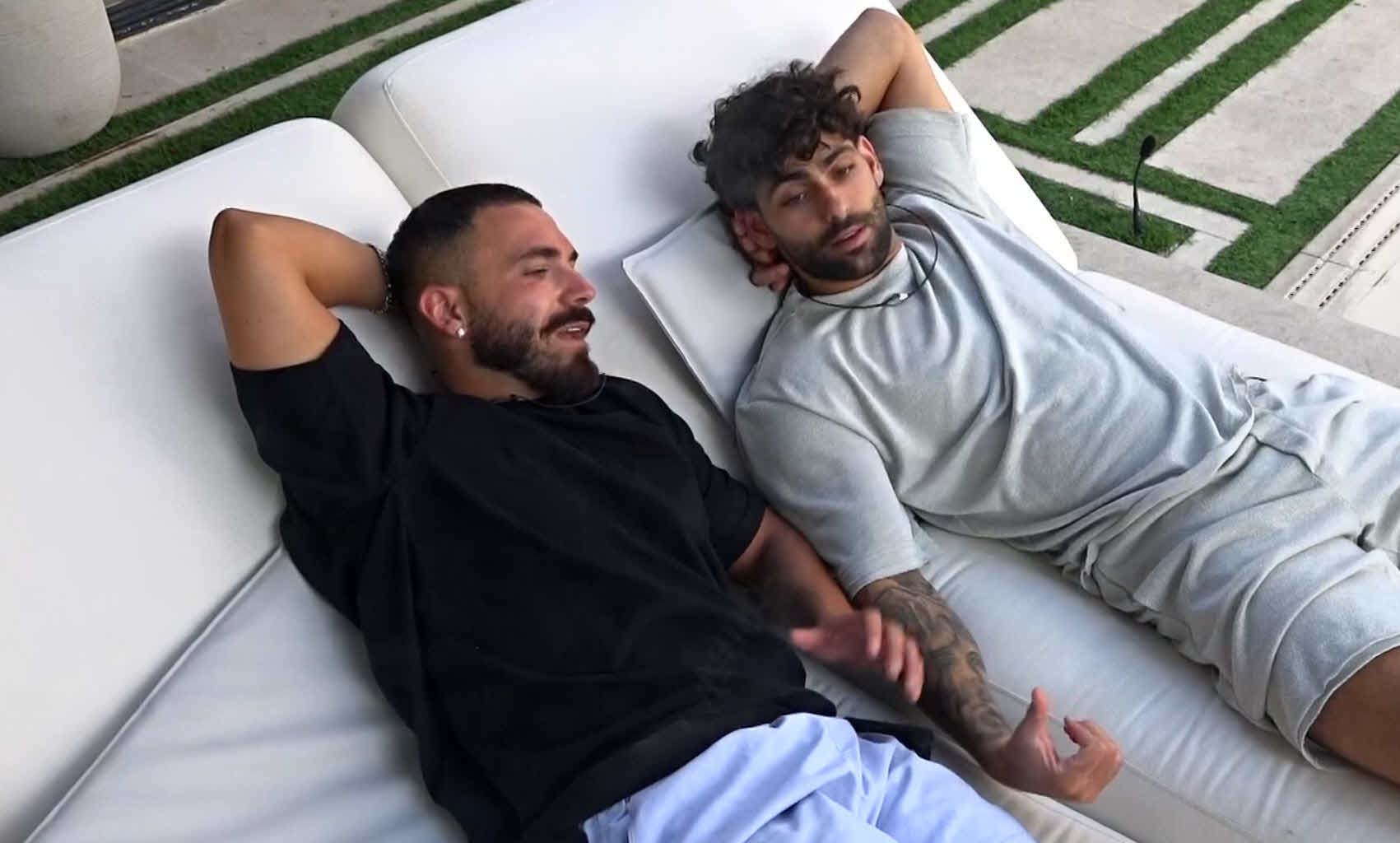 שאול ויובל בשיחה