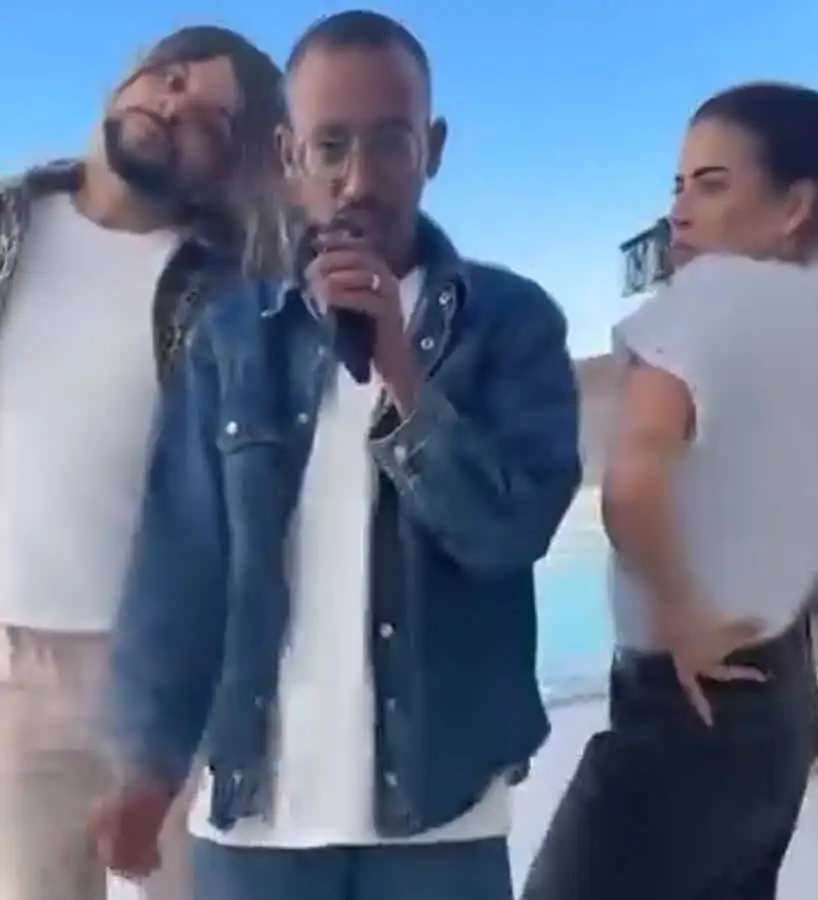 אברהם אקלום נשבר מול כולם: "עברתי בגידות, לא רק רומנטיות"