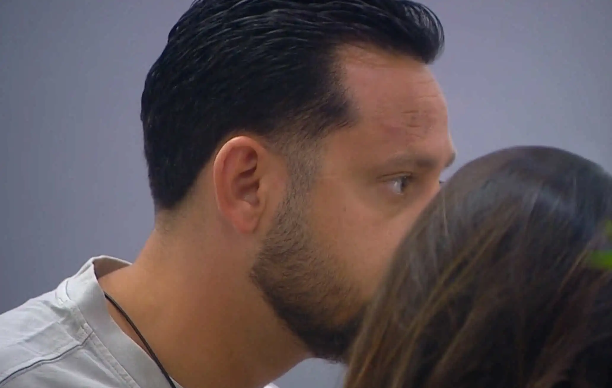 הצופים המומים: זו הסיבה האמיתית לפנס במצח של מוגרבי