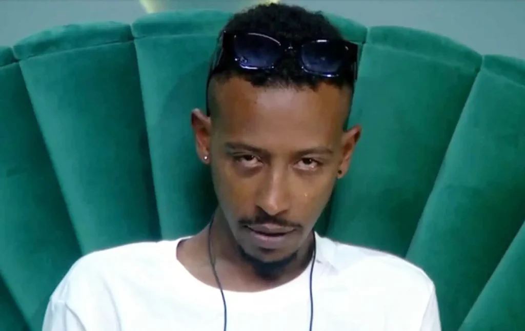 אברהם אקלום נשבר: "מישהו בבקשה הצילו? הסיוט שלי לא נגמר"