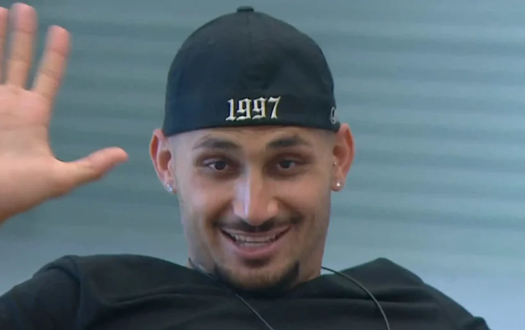 גלידה: הפתעת הענק שמחכה לארז איסקוב מחוץ לבית