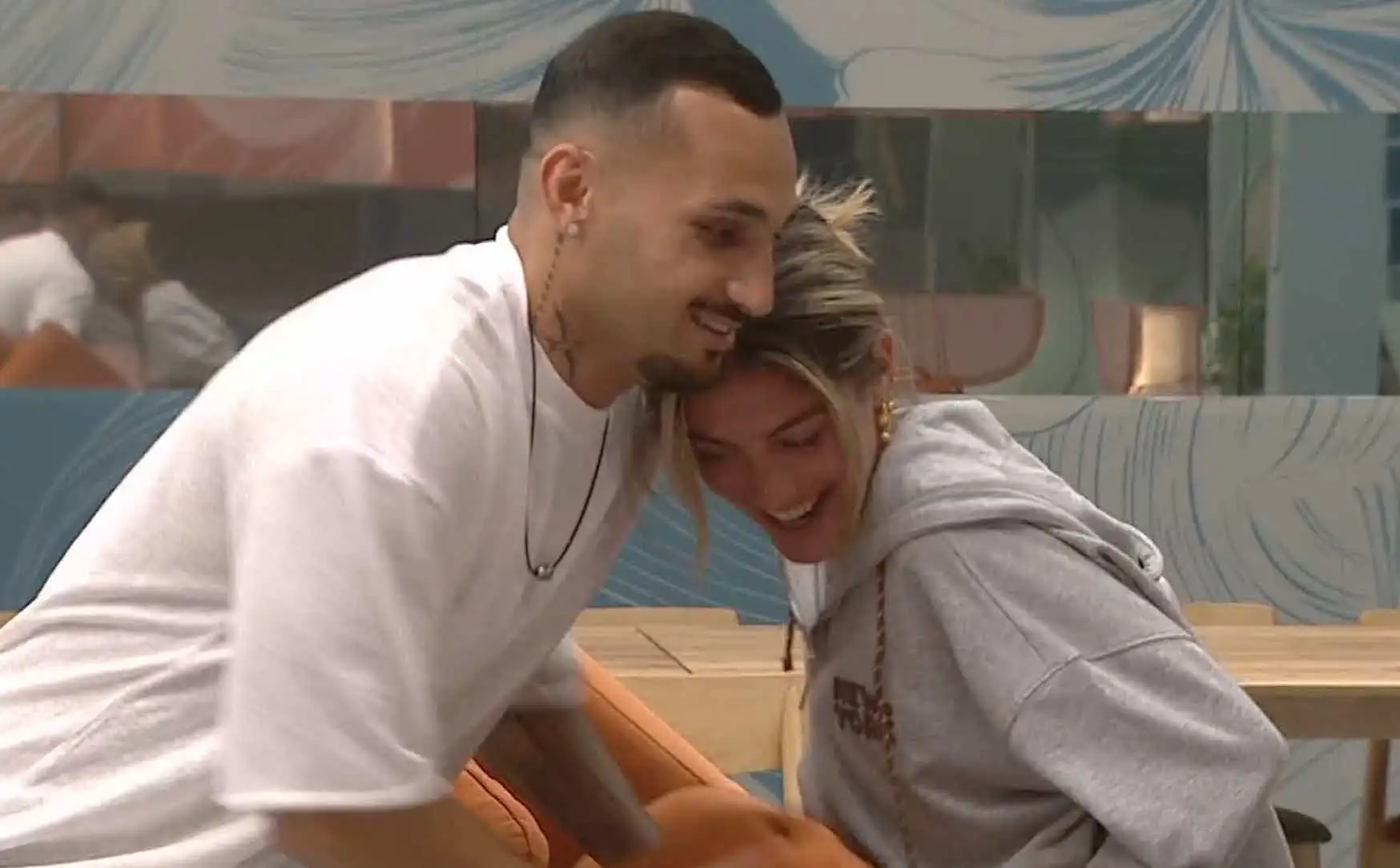 גלידה: הפתעת הענק שמחכה לארז איסקוב מחוץ לבית