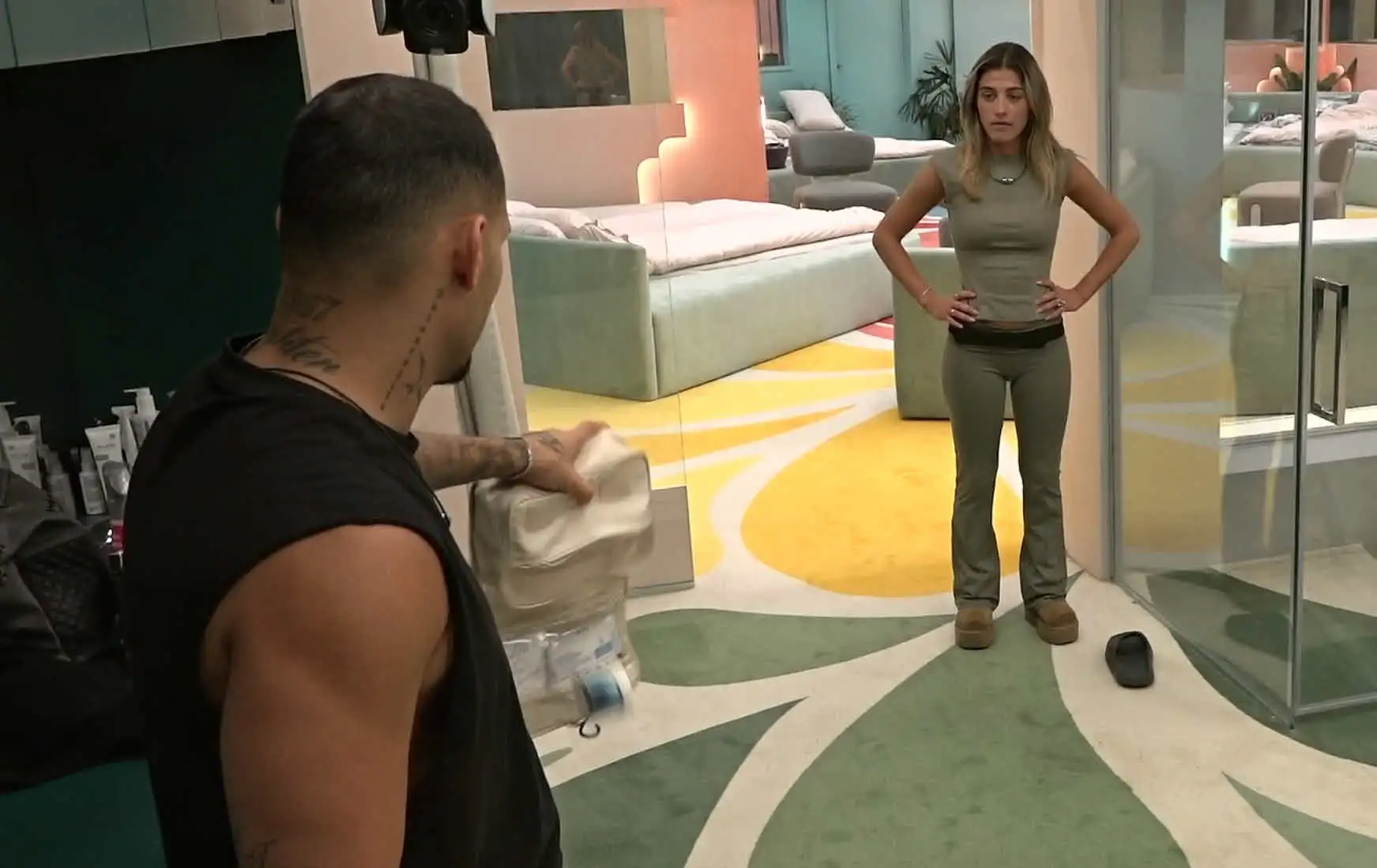 קרב ברשת בין תרצה לארז איסקוב: "משפיל ומזלזל"