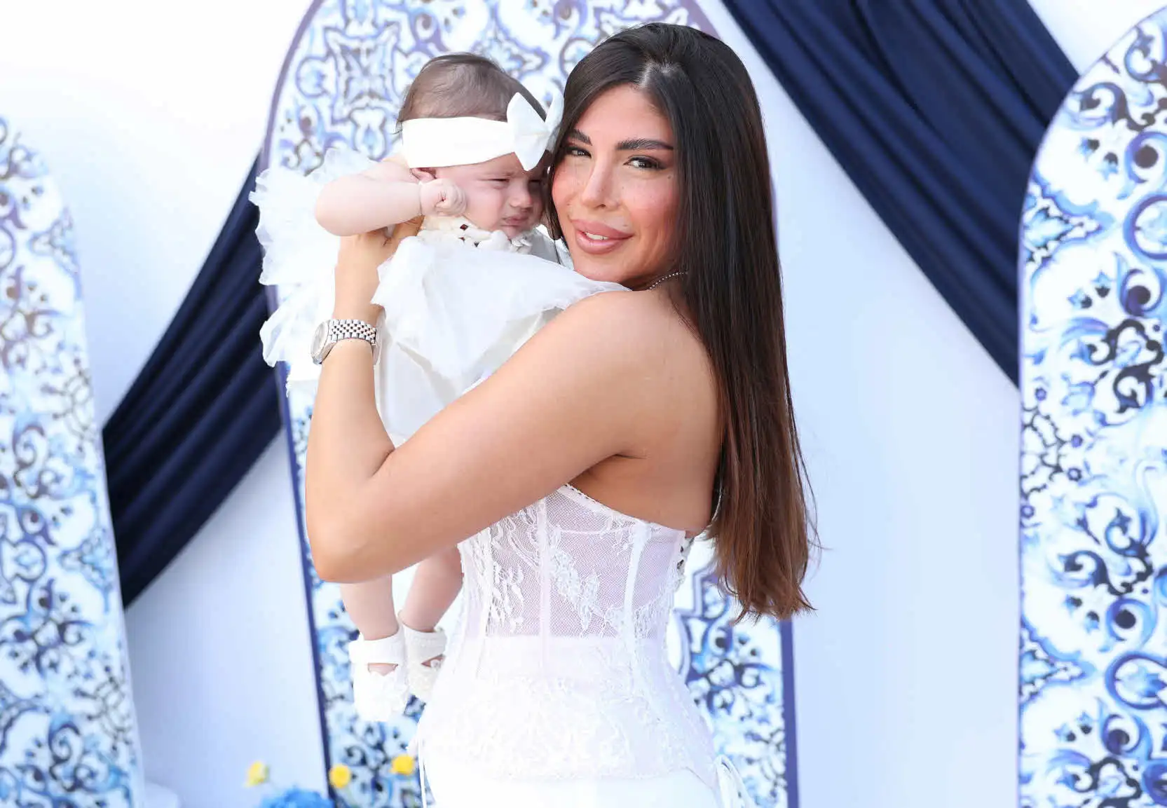 "באסה שאין רישיון להורות": מורן בן אסולין חוטפת מתיעוד הערק והתינוקת