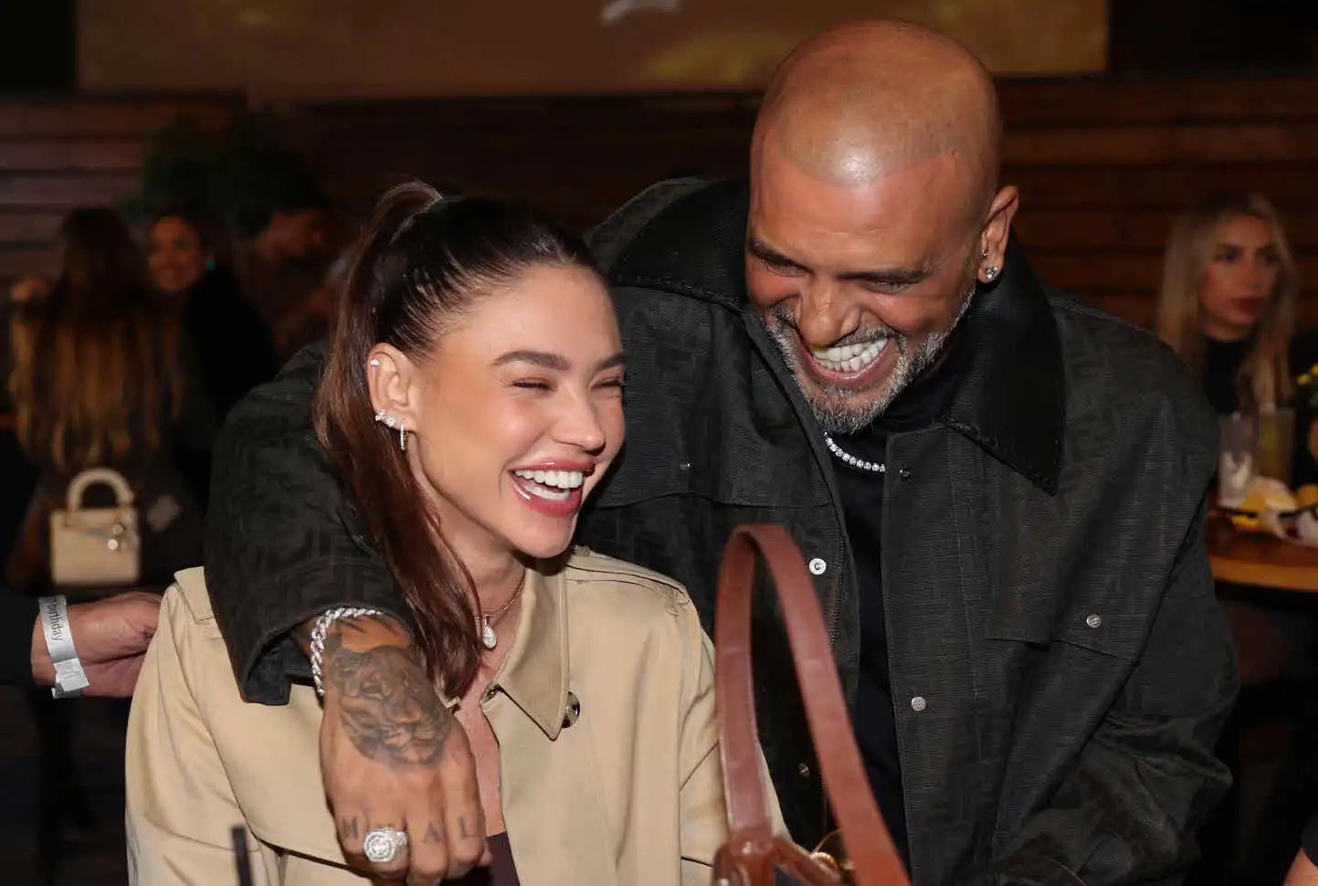 אף אחד לא צפה את זה: מה קורה בין אייל גולן לרוסלנה רודינה?