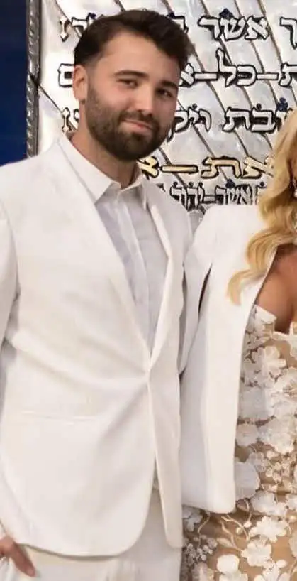 אחרי הפרידה מאיש העסקים: דיאן שוורץ בזוגיות עם בנו של המיליארדר