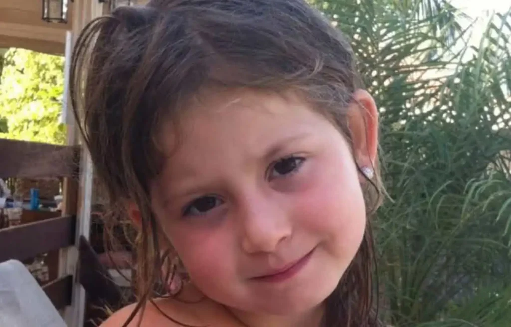 בואו נראה אם תצליחו לזהות: מי המפורסמת המתוקה שבתמונה